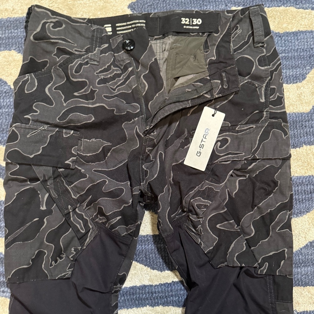 *NWT* G-Star Raw Men's 3D Tapered Cargo Pants. Size 32x30. Black
